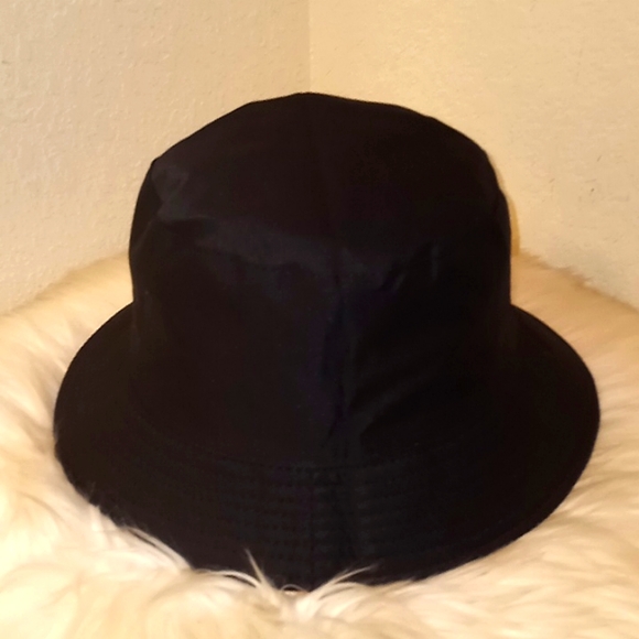 Leopard ๐ Cotton Bucket Hat - Picture 7 of 12